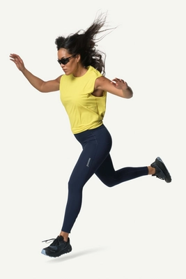 11---Ws-Pace-Trail-Tights_Blue-Illusion_840051_703_SET_900_SET_4296