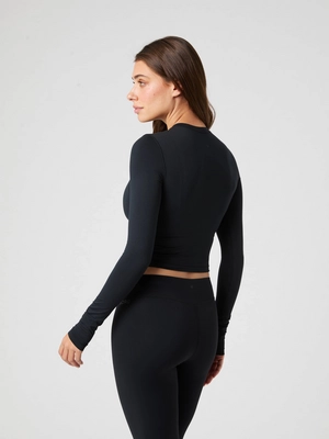 3---3165_27f3bd2138-10004632-bk001-2-original