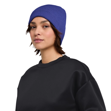 4---A65238_C0711_4-ma130-fuzzy-beanie-glow-ink