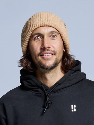 2---Poederbaas_Arctic_Beanie_PB060115_254_Warm_Sand_11_347b7c84-bf66-4714-a0b1-095101fa9c51