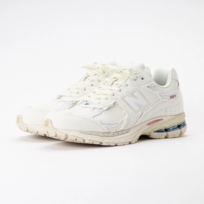 Trainers New Balance Unisex M2002RDC Sea Salt/ NB White | Sneaker