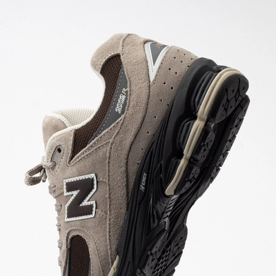 New Balance Unisex U2002RO Arid Stone | Sneaker District