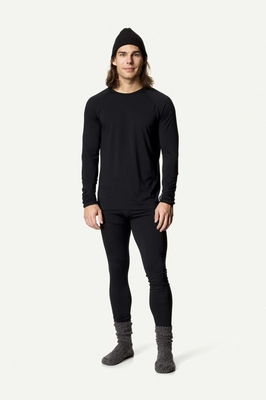 2---Ms-Desoli-Light-Crew_True-Black_840040_900_S_0944-_c_low