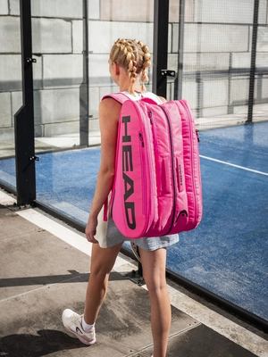 7---Lifestyle 261326-Tour Padel Bag L DXT50549 3200x2400