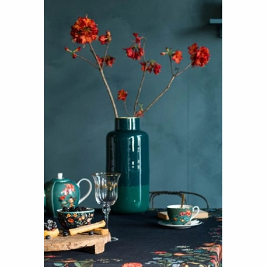 pip-kitchen-table_textiles-02-lowres_vaas_1