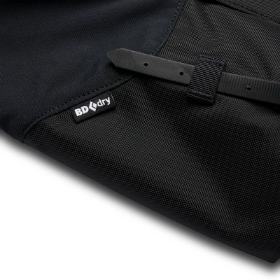 4---701514_0002_Frontpoint_Gaiters_Black_04