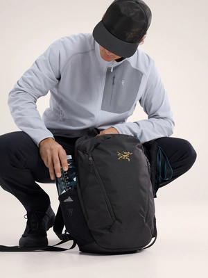 F25-X000009825-Mantis-26-Backpack-Black-Hover
