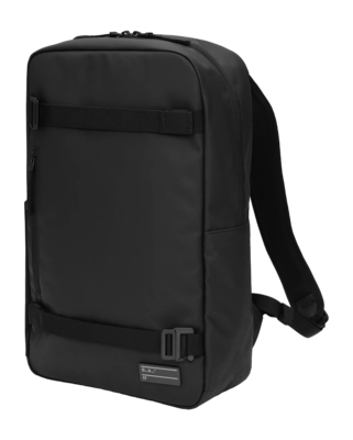3---Daypack_17L_Black_Out_First_Image-_no-bg