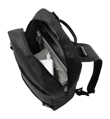 4---Daypack_17L_Black_Out_1000502004901_5-_no-bg