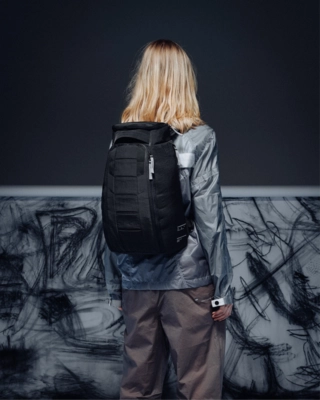 10---Hugger_Backpack_20L_Charcoal_Grey_lifestyle