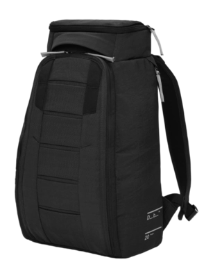 2---Hugger_Backpack_20L_Charcoal_Grey_1000174011201-4-_no-bg
