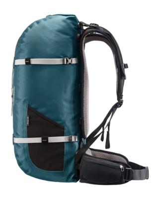 3---ORTLIEB-ATRACK-45L-R7106-SIDE-_no-bg