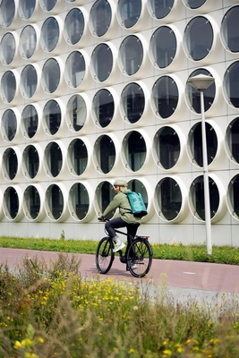 productimage-commuter-daypack-01847_6c6ae5fe-7191-4d3a-b9f3-9a43c77b18d5