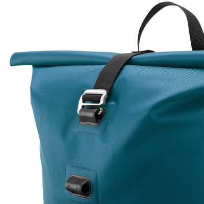 8---ORTLIEB-COMMUTER-DAYPACK-21L-R4113-DETAIL2