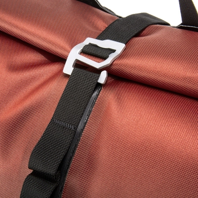 6---ORTLIEB-COMMUTER-DAYPACK-CITY-27L-R4177-DETAIL-2