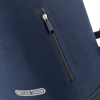 5---ORTLIEB-COMMUTER-DAYPACK-URBAN-27L-R4193-DETAIL2