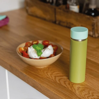 sa20_oliver_salt_and_pepper_muehle_ambiente_01_2021_1880x1060px_4483f320_1000x1000