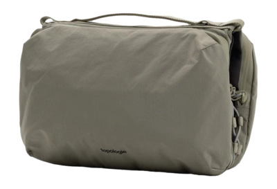 2---BottleSacocheLargeMoss_Onbody2_1512x