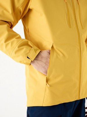 7----CORTAZU_Mountain_Hardshell_Jacket_10M_Goldenglow_Men_22