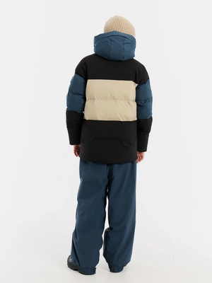 7---65852004_567_model_back-full_01
