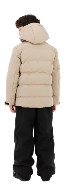 8---65852010_567_model_back-half_01