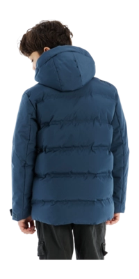 5----65852010_643_model_back-half_01