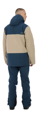 8---65752009_643_model_back-full_01