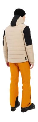 65752011_567_model_back-full_01