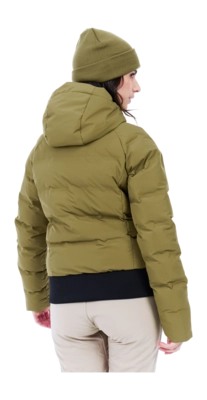 7---6610744_587_model_back-half_01