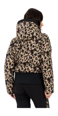 65652007_567_model_back-half_01