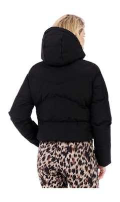 9---65652013_290_model_back-half_02