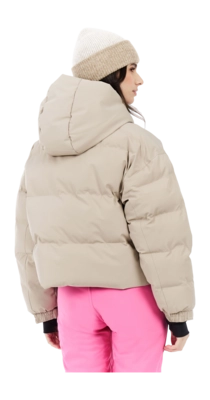 7---65652020_567_model_back-half_01