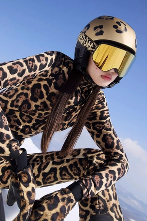 5---imgi_6_1200x1800px_Legacy_GOLDBERGH_JAPAN_LEGACY_LOOK_005_0158