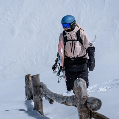 method-pro-helmet_matteGraniteBlue_lifestyle02