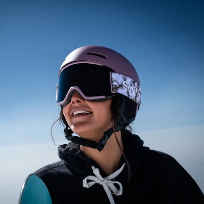 rodeo-mips-helmet_matteDusk_lifestyle01
