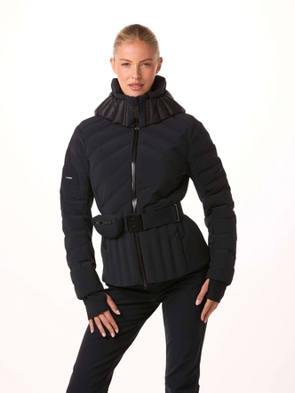 5---toni-sailer-women-ski-jacket-emmy-black-model-front