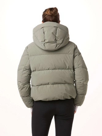 7---toni-sailer-women-ski-jacket-swalina-mineral-green-model-back