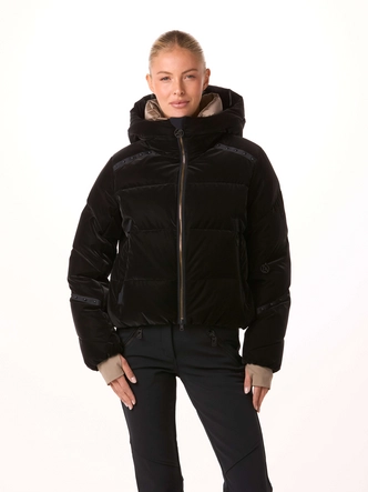 5---toni-sailer-women-ski-jacket-swalina-velvet-black-model-front