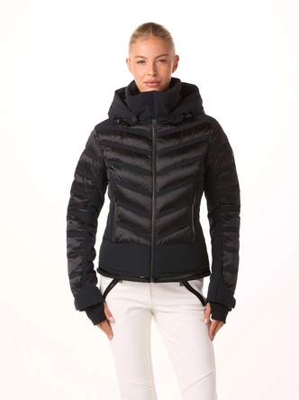 5---toni-sailer-women-ski-jacket-swinta-splendid-black-model-front