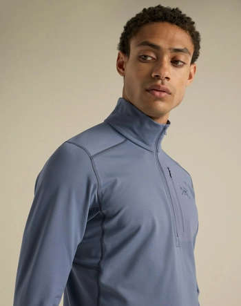 4---F26-X000009425-Rho-LT-Zip-Neck-Stratus-Fabric-Detail