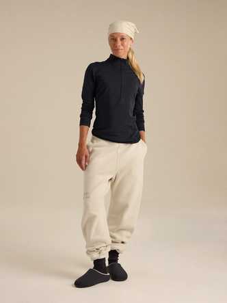8---F26_X000010749_002291_Rho_Zip_Neck_Black_Women_S_Hover_Lowres