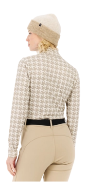 7---12652013_106_model_back-half_01