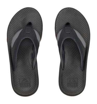 4---CJ9039_FANNING_MAX_BLACK_GUM_T-_no-bg