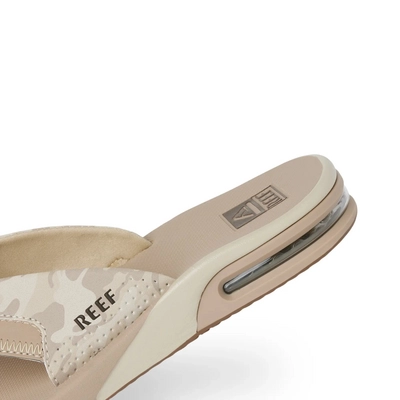 7---CJ7610_FANNING_SAND_CAMO_DTL2_WB