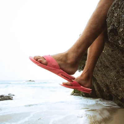8---CJ8457_-_Fanning_Strawberry_Suede