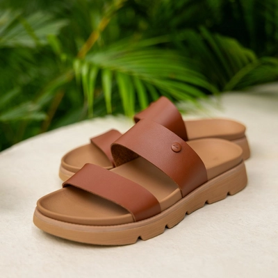 7---Vista_Luxe_Thea_Brown_3