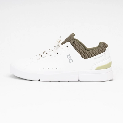 Sneaker On Running Men The Roger Advantage White Olive
