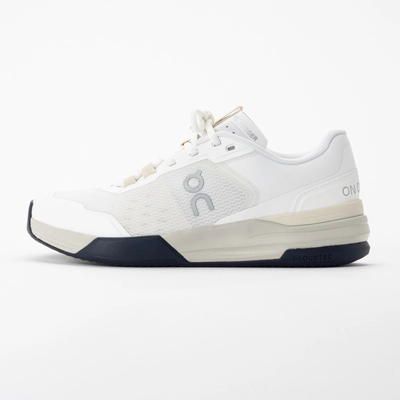 Sneaker On Running THE ROGER Advantage Damen White Cream