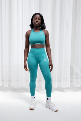4---APP00166_7038_6_Women_Tech_Sports_Bra_Bayou_Green