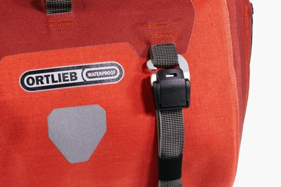 9---ORTLIEB-F3254-HANDLEBAR-PACK-PLUS-DETAIL